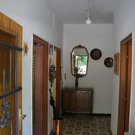 아파트 Large 3 Bd 500m From The Sea Bike Friendly