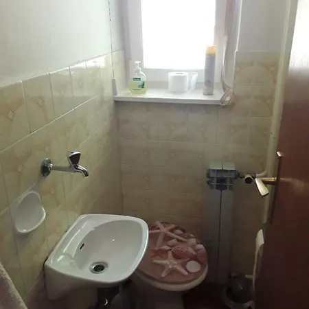 Large 3 Bd 500m From The Sea Bike Friendly * 오파티아