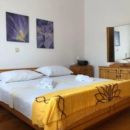 아파트 Large 3 Bd 500m From The Sea Bike Friendly