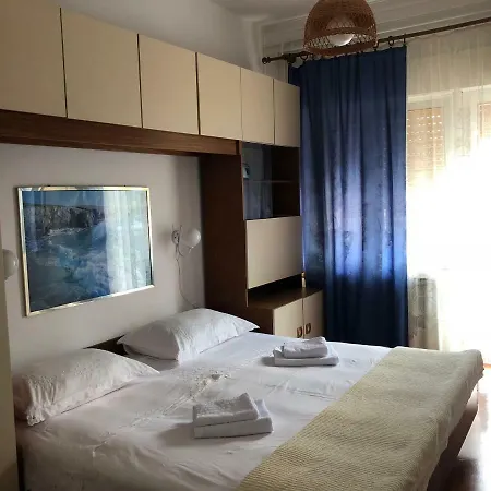 아파트 Large 3 Bd 500m From The Sea Bike Friendly 오파티아